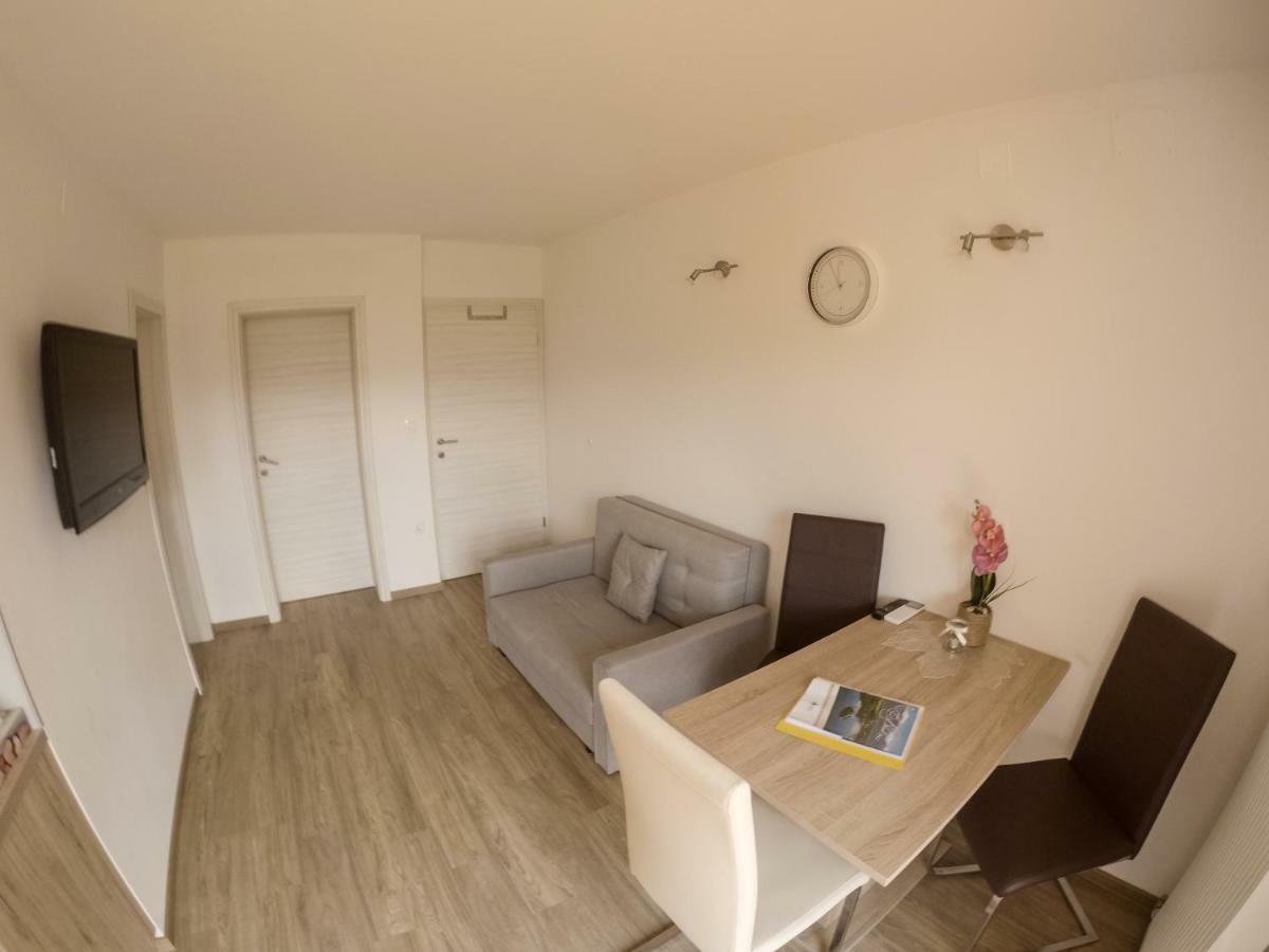 Jaka Apartments بليد المظهر الخارجي الصورة